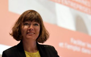 Emmanuelle Gazel détaille l'application des services RH de la région Occitanie dans le Lot./ Photo DDM, Marc Salvet.