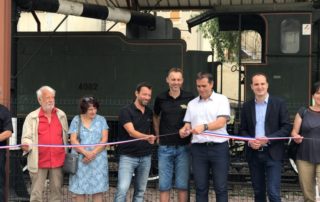 Le maire de Capdenac-Gare inaugure les panneaux solaires de la locomotive installés par Mecojit./ Photo DDM. MT.