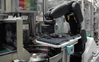 En France, l'équipement en robots industriels, ici à Bosch, est relativement faible. Photo J.B.